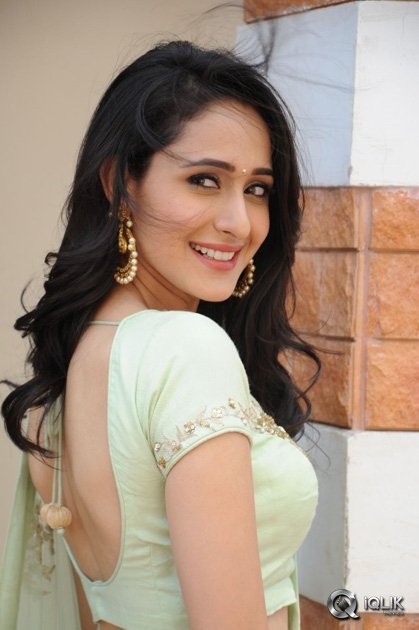 Pragya-Jaiswal-Interview-About-Kanche